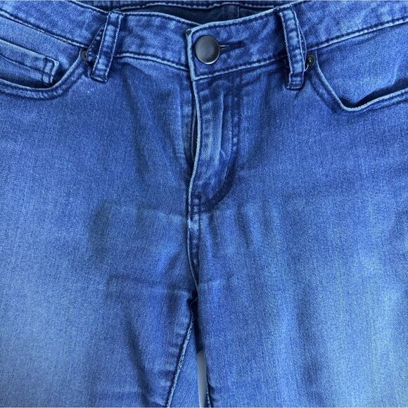 BCBG Women’s skinny jeans in midnight blue color size 6 very soft material - Picture 5 of 8